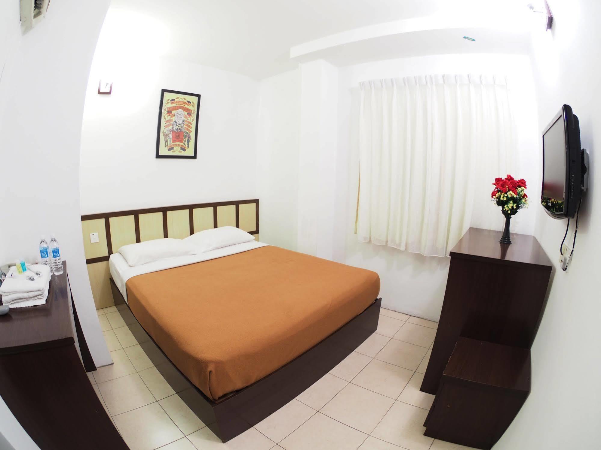 โอโย 1192 ฮัช เฮาส์ โฮเต็ล Hotel Malacca ภายนอก รูปภาพ